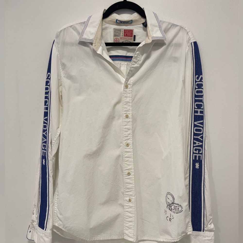 SCOTCH & SODA BUTTON UP